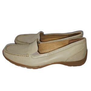 Naturalizer Beige Leather Slip On Loafer Shoes Size 6.5